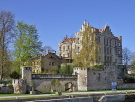 Неоготическая вилла короля Баварии