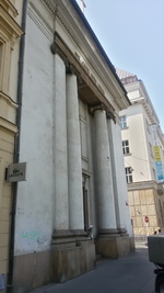 Экскурсия «Тайны древних подземелий и Пражских монастырей»