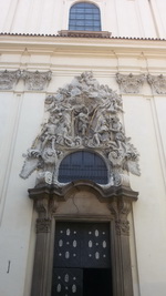 Экскурсия «Тайны древних подземелий и Пражских монастырей»